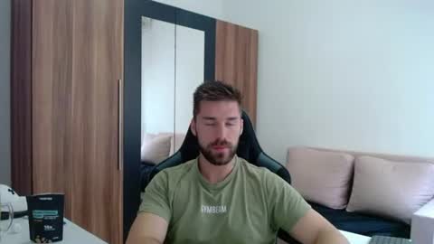 darius_94 online show from 21, 7, 2026
