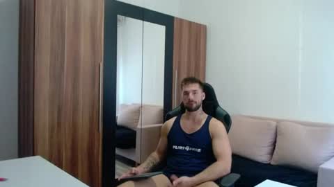darius_94 online show from 3, 8, 2026