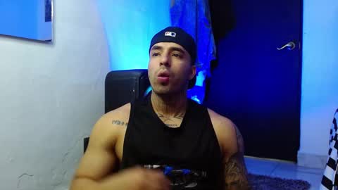 Darius Phoenix  online show from 4, 11, 2025