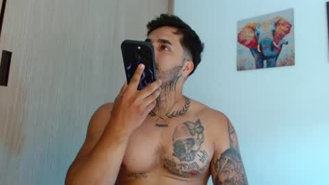 Darius Phoenix  online show from 24, 6, 2026