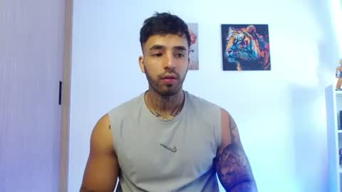 Darius Phoenix  online show from 14, 7, 2026