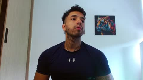 Darius Phoenix  online show from 17, 7, 2026