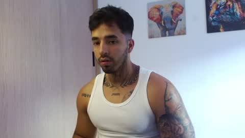 Darius Phoenix  online show from 23, 7, 2026
