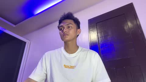 Snapshot of dark_angel69x chatting on 21, 9, 2025 Guile online show from 21, 9, 2025