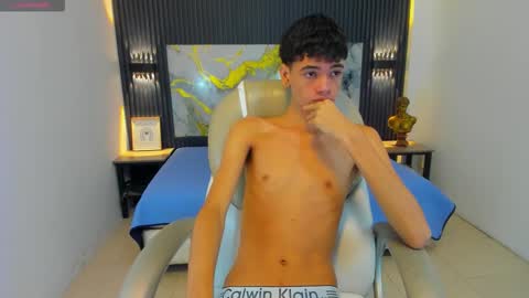 Snapshot of dark_desiree18 chatting on 11, 1, 2026 DARCK online show from 11, 1, 2026