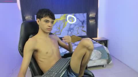 Snapshot of dark_desiree18 chatting on 18, 2, 2026 DARCK online show from 18, 2, 2026