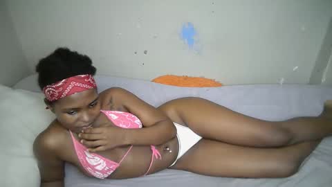 dark_lovly online show from 17, 12, 2025