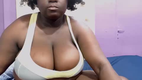 Snapshot of darkgiantmelanin chatting on 22, 3, 2026 darkgiantmelanin online show from 22, 3, 2026