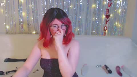 Snapshot of darkheto chatting on 11, 1, 2025 Kelly online show from 11, 1, 2025