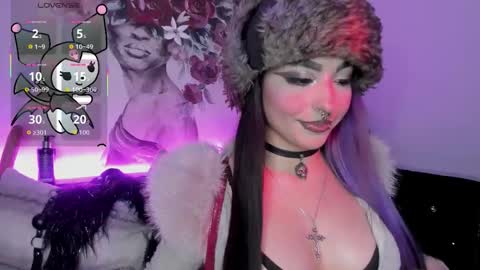 Snapshot of darki_shine_ chatting on 4, 2, 2026 cleitlin vinson online show from 4, 2, 2026