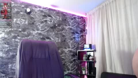 Snapshot of darkly_waxx chatting on 4, 1, 2025 New account.  Help me reach 100 thumbs up  online show from 4, 1, 2025