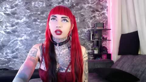 Snapshot of darkly_waxx chatting on 6, 2, 2025 New account.  Help me reach 100 thumbs up  online show from 6, 2, 2025