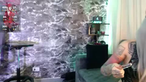 Snapshot of darkly_waxx chatting on 16, 9, 2025 New account.  Help me reach 100 thumbs up  online show from 16, 9, 2025