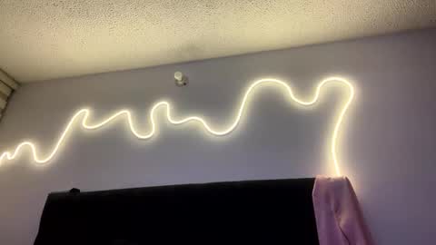 Snapshot of darkpleasuress chatting on 2, 10, 2025 darkpleasuress online show from 2, 10, 2025