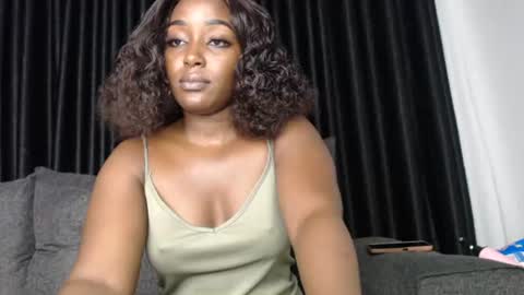 Snapshot of darktanqueen chatting on 13, 6, 2026 darktanqueen online show from 13, 6, 2026