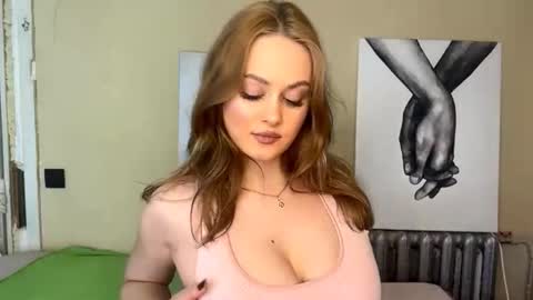 Snapshot of darlenapfirsch chatting on 18, 10, 2025 Michelle online show from 18, 10, 2025