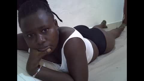 darling_ella online show from 11, 3, 2026