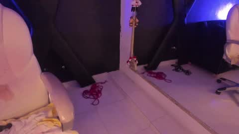 Darling online show from 3, 1, 2025