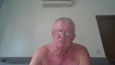 Snapshot of darwincock chatting on 18, 3, 2026 darwincock online show from 18, 3, 2026