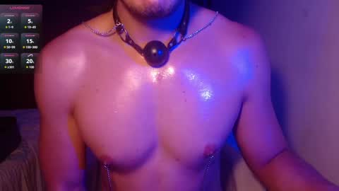 Snapshot of dave02_ chatting on 8, 9, 2025 David online show from 8, 9, 2025