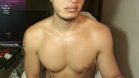 Snapshot of dave02_ chatting on 13, 10, 2025 David online show from 13, 10, 2025