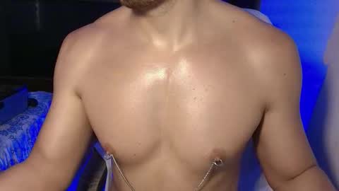 Snapshot of dave02_ chatting on 20, 10, 2025 David online show from 20, 10, 2025