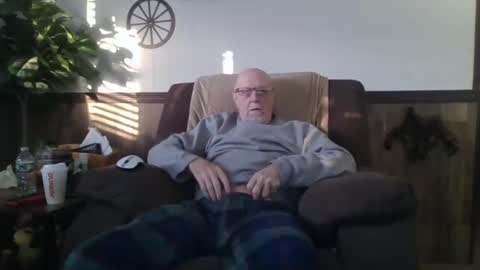 dave571960 online show from 8, 3, 2025