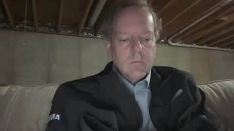 Snapshot of davecock50 chatting on 8, 1, 2025 davecock50 online show from 8, 1, 2025