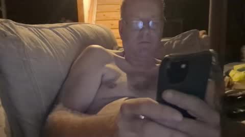 Snapshot of davecock50 chatting on 5, 10, 2025 davecock50 online show from 5, 10, 2025