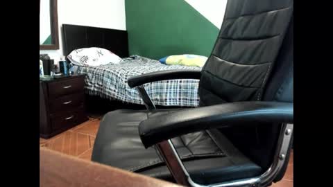 Snapshot of david_2789 chatting on 6, 3, 2025 David online show from 6, 3, 2025