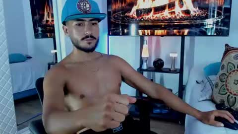 Hey im David that loves to explore and speak their fantasies. Very open talktative and nice. Feel free to chat with me online show from 24, 6, 2026