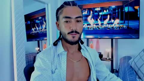 Hey im David that loves to explore and speak their fantasies. Very open talktative and nice. Feel free to chat with me online show from 29, 6, 2026
