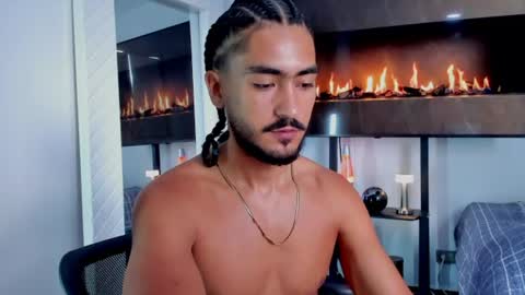 Hey im David that loves to explore and speak their fantasies. Very open talktative and nice. Feel free to chat with me online show from 29, 6, 2026