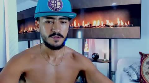 Hey im David that loves to explore and speak their fantasies. Very open talktative and nice. Feel free to chat with me online show from 11, 7, 2026