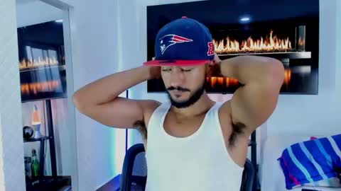 Hey im David that loves to explore and speak their fantasies. Very open talktative and nice. Feel free to chat with me online show from 19, 7, 2026