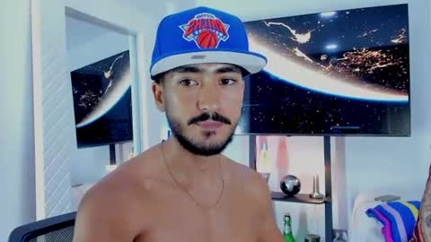 Hey im David that loves to explore and speak their fantasies. Very open talktative and nice. Feel free to chat with me online show from 23, 7, 2026