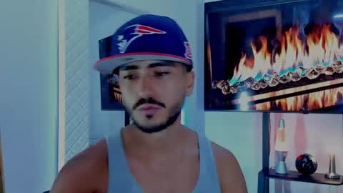 Hey im David that loves to explore and speak their fantasies. Very open talktative and nice. Feel free to chat with me online show from 30, 7, 2026