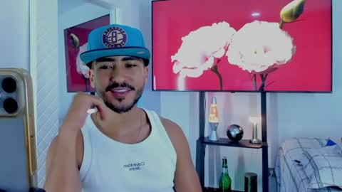 Hey im David that loves to explore and speak their fantasies. Very open talktative and nice. Feel free to chat with me online show from 31, 7, 2026