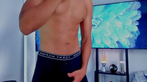 Hey im David that loves to explore and speak their fantasies. Very open talktative and nice. Feel free to chat with me online show from 4, 8, 2026