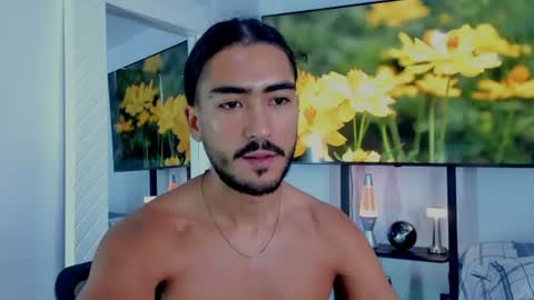 Hey im David that loves to explore and speak their fantasies. Very open talktative and nice. Feel free to chat with me online show from 5, 8, 2026
