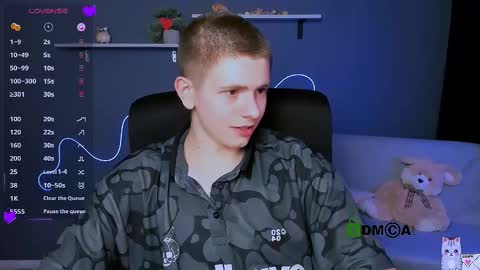 Snapshot of david_lovee chatting on 8, 3, 2025 David online show from 8, 3, 2025