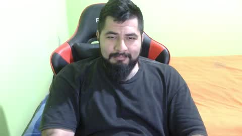 Snapshot of daviddelz chatting on 26, 2, 2025 David online show from 26, 2, 2025