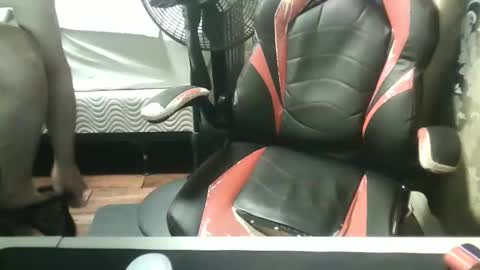 Snapshot of davidisbleh chatting on 17, 11, 2025 davidisbleh online show from 17, 11, 2025