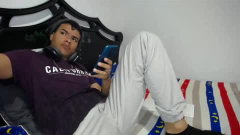 Snapshot of davidkaloc chatting on 28, 10, 2025 David online show from 28, 10, 2025