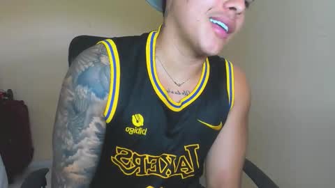 Snapshot of davidlenonn_ chatting on 25, 9, 2025 Lennon online show from 25, 9, 2025