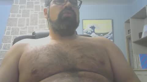 Snapshot of davidmax245 chatting on 14, 12, 2025 davidmax245 online show from 14, 12, 2025