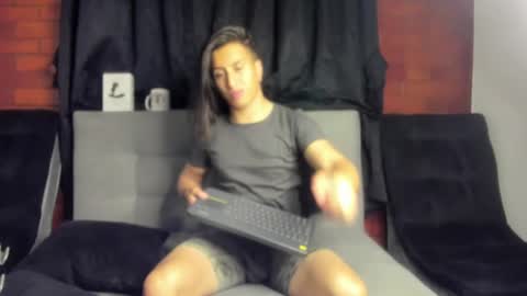 Snapshot of davidx_x21 chatting on 8, 1, 2025 davidx_x21 online show from 8, 1, 2025