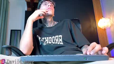 daviid_huge online show from 4, 8, 2026