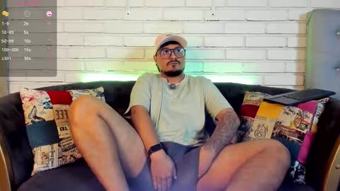 Snapshot of daviidevans chatting on 29, 11, 2025 David Evans online show from 29, 11, 2025