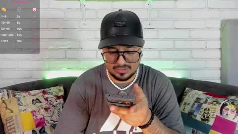 Snapshot of daviidevans chatting on 16, 12, 2025 David Evans online show from 16, 12, 2025